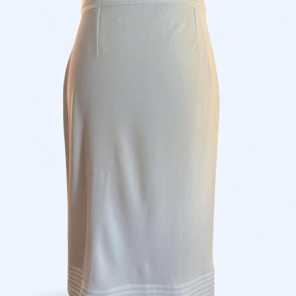 Fendi White Rayon Pleated Skirt with Button Waist Detail and Silk Lining